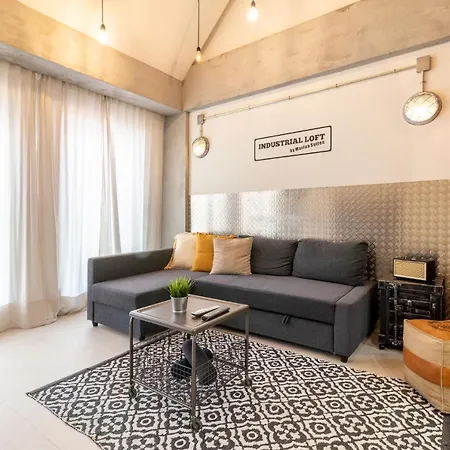 Flatguest Industrial Loft By Marina - Wifi Apartment
