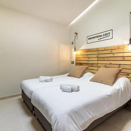 Flatguest Industrial Loft By Marina - Wifi Apartment