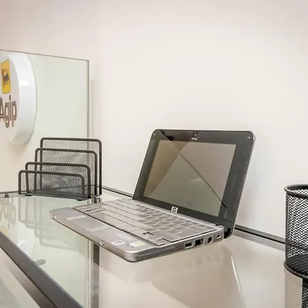 Apartment Flatguest Industrial Loft By Marina - Wifi *